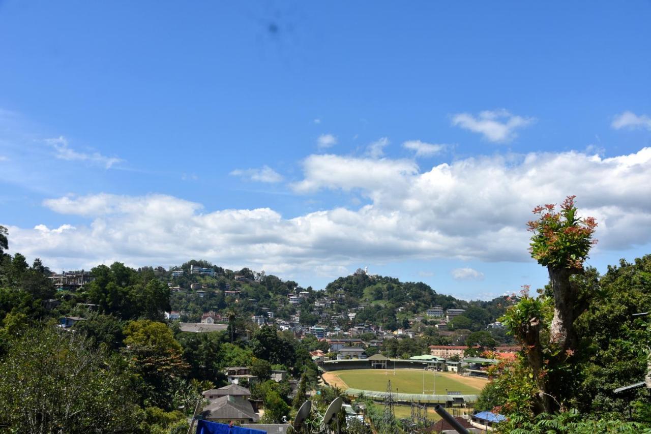 Cozy Homestay Kandy Buitenkant foto