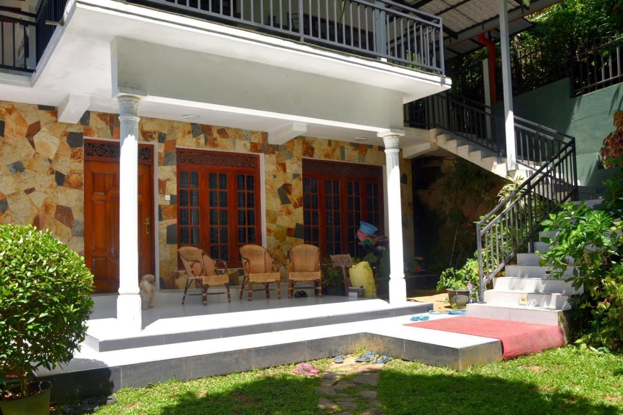 Cozy Homestay Kandy Buitenkant foto